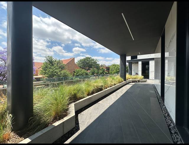 867M² OFFICE TO LET IN SANDTON CENTRAL